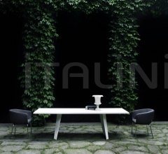 Стол обеденный Wedge Стол обеденный Wedge фабрика Living Divani