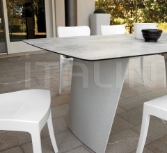 Стол Stone-r фабрика Domitalia