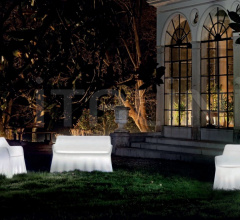 Итальянские Уличная мебель - Стул с подлокотниками Phantom-P фабрика Domitalia