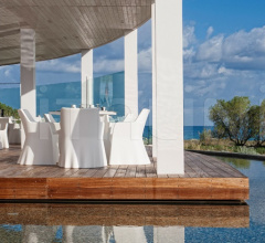 Итальянские Уличная мебель - Стул с подлокотниками Phantom-P фабрика Domitalia