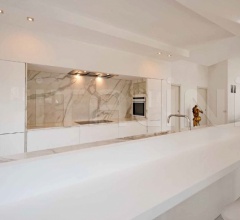 Итальянские Кухни с барной стойкой - Кухня Forte dei Marmi Итальянские Кухни с барной стойкой - Кухня Forte dei Marmi фабрика Matteo Gennari