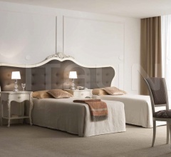 Тумбочка 92089 Тумбочка 92089 фабрика Modenese Gastone