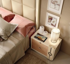 Тумбочка PLATEAU 42/B Тумбочка PLATEAU 42/B фабрика Caroti