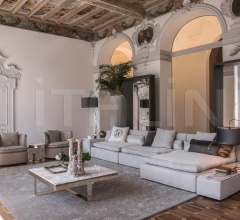 Модульный диван SERBELLONI Модульный диван SERBELLONI фабрика Vittoria Frigerio