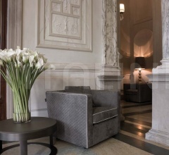 Кресло RICCI Кресло RICCI фабрика Vittoria Frigerio