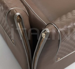 Кресло CLIVIO Кресло CLIVIO фабрика Vittoria Frigerio