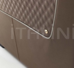 Кресло CLIVIO Кресло CLIVIO фабрика Vittoria Frigerio