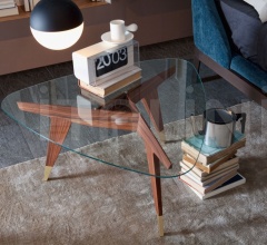 Столик D.552.2 фабрика Molteni & C