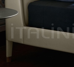 Итальянские Кровати - Кровать Suzie Wong фабрика Poltrona Frau