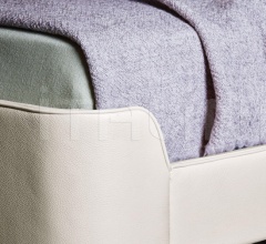 Итальянские Кровати - Кровать Suzie Wong фабрика Poltrona Frau