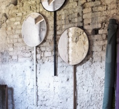 Настенное зеркало RETROVISEUR DOMESTIQUE Настенное зеркало RETROVISEUR DOMESTIQUE фабрика Miniforms