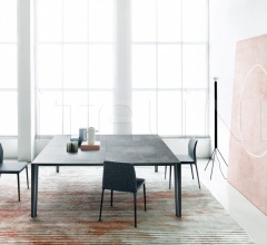 Стол обеденный Skin фабрика Desalto