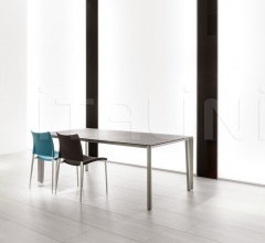 Стол обеденный Skin фабрика Desalto