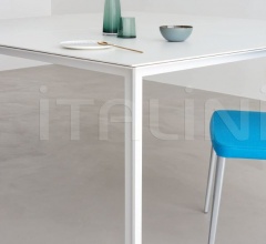 Стол обеденный Skin фабрика Desalto