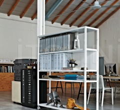 Итальянские Стеллажи - Книжный стеллаж Helsinki фабрика Desalto