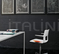 Итальянские Кабинет - Кресло Kobe Итальянские Кабинет - Кресло Kobe фабрика Desalto