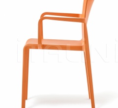 Стул с подлокотниками Volt 675 Стул с подлокотниками Volt 675 фабрика Pedrali