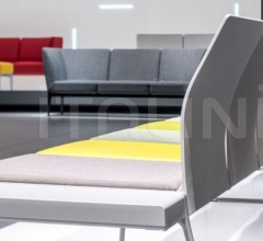 Скамья Plural P02003 Скамья Plural P02003 фабрика Pedrali