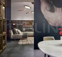 Витрина SQ-Case Витрина SQ-Case фабрика Henge