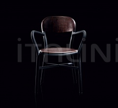 Стул с подлокотниками Pipe Стул с подлокотниками Pipe фабрика Magis