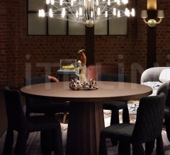 Стол обеденный Container Table Bodhi фабрика Moooi