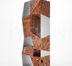 Книжный стеллаж Riddled Totem фабрика Horm