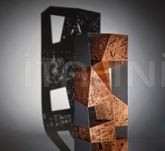 Книжный стеллаж Riddled Totem фабрика Horm