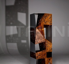 Книжный стеллаж Riddled Totem фабрика Horm