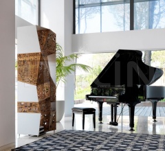 Книжный стеллаж Riddled Totem фабрика Horm