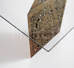 Стол обеденный Riddled table фабрика Horm