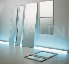 Настенное зеркало Ute MinimalL & Millerighe Настенное зеркало Ute MinimalL & Millerighe фабрика Horm