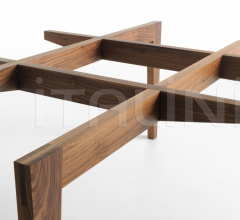 Стол обеденный Autoreggente Squared фабрика Horm