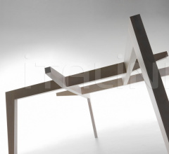 Стол обеденный Autoreggente Squared фабрика Horm