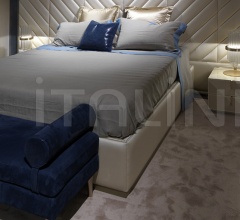 Тумбочка Fine Collection Bedside Table Тумбочка Fine Collection Bedside Table фабрика Paolo Castelli