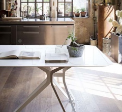 Итальянские Столы обеденные - Стол обеденный 3-POD Итальянские Столы обеденные - Стол обеденный 3-POD фабрика Lema