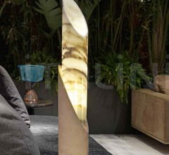 Итальянские Настольные светильники - Настольная лампа Menhir Итальянские Настольные светильники - Настольная лампа Menhir фабрика IPE Cavalli (Visionnaire)