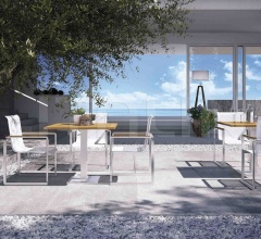 Стул с подлокотниками York Armchair Стул с подлокотниками York Armchair фабрика Atmosphera