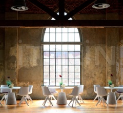 Стол обеденный ROCK TABLE Стол обеденный ROCK TABLE фабрика Mdf Italia