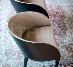 Кресло Hug 1647 фабрика Bross Italia