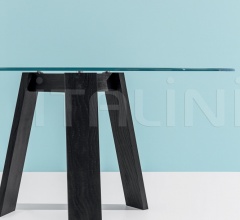 Стол обеденный MAYA фабрика Discipline