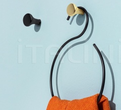 Настенное зеркало KORMIRO фабрика Discipline