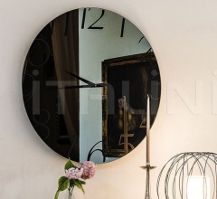 Настенное зеркало Moment фабрика Cattelan Italia