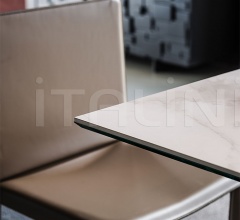 Стол обеденный Elvis Keramik Стол обеденный Elvis Keramik фабрика Cattelan Italia