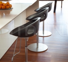 Итальянские Рестораны/Бары - Барный стул Up chair 907 фабрика Tonon