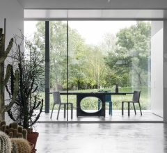 Стол обеденный Holo Стол обеденный Holo фабрика Kristalia