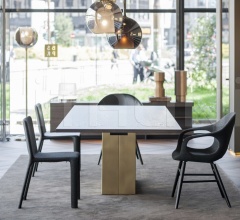 Стол обеденный Holo Стол обеденный Holo фабрика Kristalia