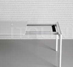 Стол обеденный Maki Стол обеденный Maki фабрика Kristalia