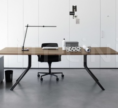 Стол обеденный Oops i did it again Стол обеденный Oops i did it again фабрика Kristalia