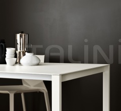 Стол обеденный Thin-K Стол обеденный Thin-K фабрика Kristalia