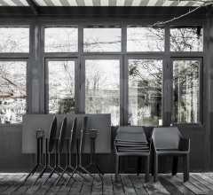 Барный стол Poule фабрика Kristalia